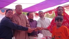 রংপুরে অতিদরিদ্র পরিবারের মাঝে নগদ অর্থ সহায়তা