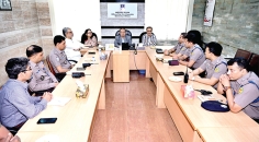 ঢাবি প্রশাসনের সঙ্গে আইনশৃঙ্খলা রক্ষাকারী বাহিনীর মতবিনিময়  