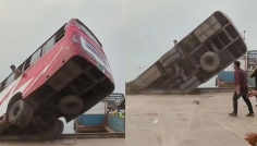 ফেরিতে ওঠার সময় প্রায় অর্ধশত যাত্রী নিয়ে ডুবে গেলো বাস