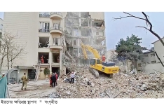 তেহরানে ইসরায়েলি-মার্কিন হামলাতেও ঘাটতি নেই নিত্যপণ্যের  