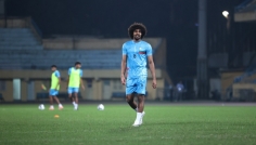 ভিয়েতনামের ভাবনায় হামজা চৌধুরী