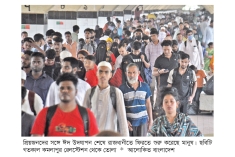 ফিরতি যাত্রায়ও বাড়তি ভাড়া  