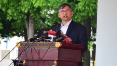 বর্তমান পোশাকে পুলিশ বাহিনী সন্তুষ্ট নয়: স্বরাষ্ট্রমন্ত্রী