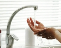 হাত ধোয়ায় কমবে ত্বকের ব্রণ  
