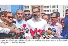 জরাজীর্ণ স্টেডিয়াম দেখে ক্রীড়া প্রতিমন্ত্রীর ক্ষোভ  