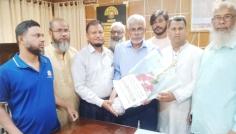 মুন্সীগঞ্জ জেলা পরিষদ প্রশাসককে সমিতির ফুলেল শুভেচ্ছা