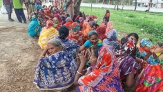 কমলগঞ্জে অন্তঃসত্ত্বা নারীর মৃত্যু; চা শ্রমিকদের কর্মবিরতি