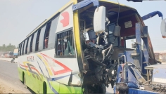 সিরাজগঞ্জে বাস দুর্ঘটনায় নিহত ৩, আহত অন্তত ১০