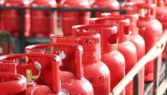 নজিরবিহীন মূল্যবৃদ্ধির পরও নির্ধারিত দামে মিলছে না গ্যাস