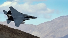 বিধ্বস্ত বিমানের ক্রুকে উদ্ধার করে ইরানের বাইরে নিয়ে গেল মার্কিন বাহিনী