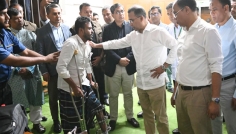 সংসদ গ্যালারিতে জুলাই যোদ্ধাদের খোঁজ নিলেন প্রধানমন্ত্রী