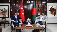 প্রতিরক্ষা উপদেষ্টার সঙ্গে তুরস্কের রাষ্ট্রদূতের সাক্ষাৎ