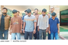 ঘোড়া জবাই করে মাংস বিক্রির ঘটনায় গ্রেপ্তার চার  