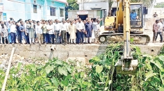 পরিষ্কার-পরিচ্ছন্নতা অভিযান উদ্বোধন  