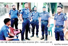 বাউল শিল্পী শফি মণ্ডলের বাড়িতে পুলিশ মোতায়েন  