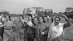 সংসদের পথে নারীর যাত্রা : যোগ্যতা, জনপ্রিয়তা ও ক্ষমতার সমীকরণ  