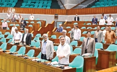 জাতীয় সংসদ অধিবেশনে অংশ নেন প্রধানমন্ত্রী তারেক রহমান  