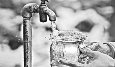 তীব্র তাপদাহে বিশুদ্ধ পানির অপরিহার্যতা  