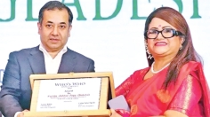 ‘হুজ হু’ সম্মাননা পেলেন ববিতা  