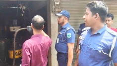 সিরাজগঞ্জে মজুদ রাখা ডিজেল উদ্ধার, ব্যবসায়ীকে কারাদণ্ড