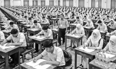 এসএসসি ও সমমানের পরীক্ষা উৎসব শুরু  