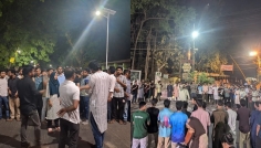 চট্টগ্রাম সিটি কলেজের ঘটনায় চবিতে ছাত্রদল-ছাত্রশিবিরের পাল্টাপাল্টি বিক্ষোভ