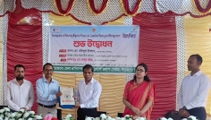 বিরামপুরে বিদেশ ফেরত কর্মীদের গবাদিপশু পালন প্রশিক্ষণে জেলা প্রশাসক