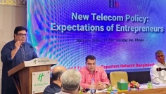 স্মার্টফোনের দাম আড়াই থেকে তিন হাজার টাকায় নামিয়ে আনতে চায় সরকার