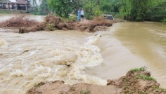 কুলাউড়ায় বাঁধ ভেঙে ১৫ গ্রাম প্লাবিত, ব্যাপক ক্ষতি