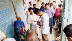 জাল কাগজে ফুয়েল কার্ড আবেদন, কম্পিউটার দোকান সিলগালা