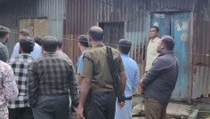 মুন্সীগঞ্জে ৩১ বছর ধরে বিদ্যুৎহীন পরিবার, পাশে দাঁড়ালো প্রশাসন