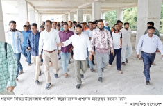 রাজশাহীতে উন্নয়নকাজ পরিদর্শন 