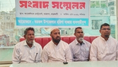 বরকলে চাঁদা দাবির অভিযোগে ব্যবসায়ীর সংবাদ সম্মেলন