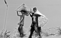 অপরাধে জর্জরিত পথশিশু  