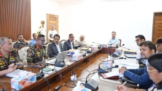 বন্ধ কারখানা চালু করতে প্রধানমন্ত্রীর বৈঠক