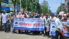 চট্টগ্রামে একীভূত কয়েকটি ব্যাংক শাখায় তালা