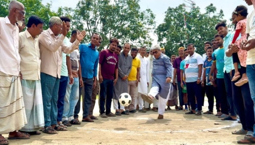 তরুণ সমাজকে বিপথগামী হওয়া থেকে রক্ষা করবে খেলাধুলা: এমপি মিলন