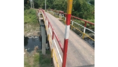 সাটুরিয়ায় নিজেদের অর্থায়নে সেতু তৈরি করল গ্রামবাসী
