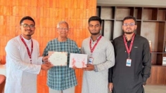 ড. ইউনূসকে বিয়ের দাওয়াত দিলেন ডাকসুর ভিপি সাদিক কায়েম