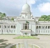 স্বাস্থ্য সুরক্ষা নিশ্চিতে সরকারের ‘নিষ্ক্রিয়তা’ কেন বেআইনি নয়  
