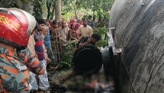 সিরাজগঞ্জে ট্যাংকলরি উল্টে গৃহবধূর মৃত্যু