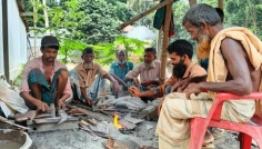 ঈদকে সামনে রেখে সিরাজগঞ্জে টুংটাং শব্দে মুখরিত কামারপাড়া