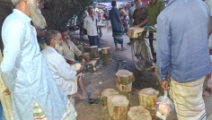 ঈদ সামনে রেখে ঈশ্বরদীতে বাজারে খাইট্টা বিক্রির ধুম