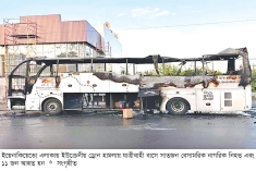 দনেৎস্কে বাসে ড্রোন হামলায় নিহত ৭ মধ্যস্থতায় আগ্রহী হাঙ্গেরি  