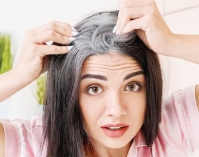 অল্প বয়সেই চুল পাকছে  
