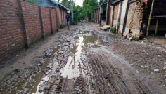 রাস্তার অভাবে দুর্ভোগে গঙ্গাদাশপুর-পাথিলা গ্রামের কয়েকশ পরিবার