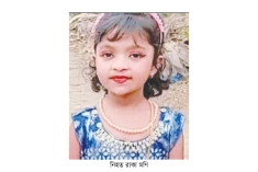 প্রতিবেশীর বাসায় শিশুর বস্তাবন্দি লাশ, স্বামী স্ত্রীসহ গ্রেপ্তার তিন  
