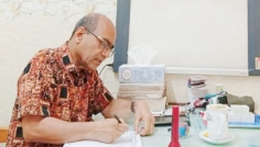দুর্গাপুরে মানবতার সেবায় এক উজ্জ্বল নক্ষত্র ডা. দিবালোক সিংহ
