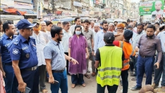 হাজীগঞ্জ বাজারে মোবাইল কোর্ট: ২ হকারের জেল, ৩ জনকে জরিমানা
