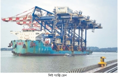পতেঙ্গা টার্মিনালে যুক্ত হলো চারটি গ্যান্ট্রি ক্রেন  